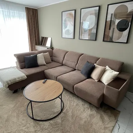 Beige Bardejovske Kupele 公寓 *